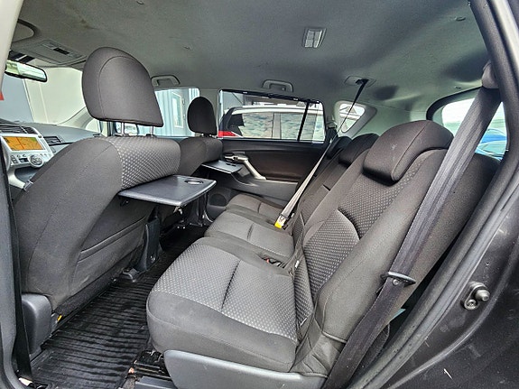 Toyota Verso 13 of 17