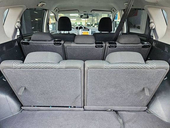 Toyota Verso 12 of 17