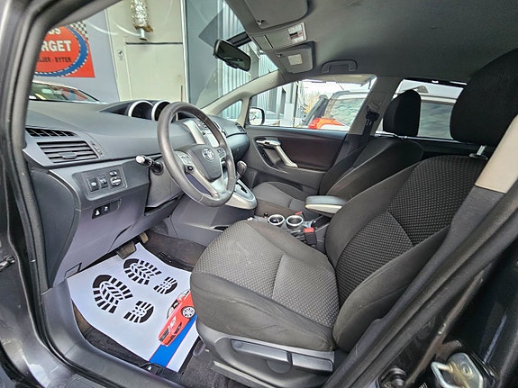 Toyota Verso 14 of 17