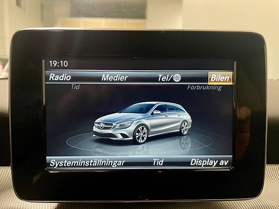 Mercedes-Benz CLA200 19 of 23