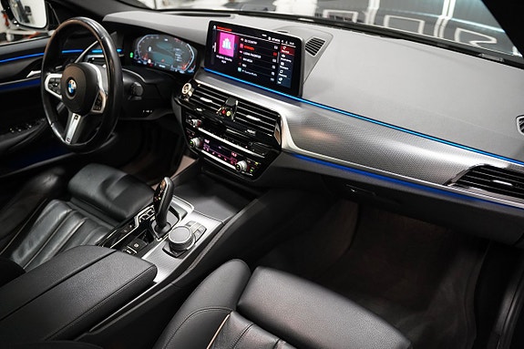BMW 540i 10 of 27