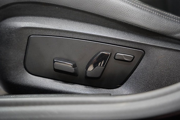 BMW 540i 9 of 27