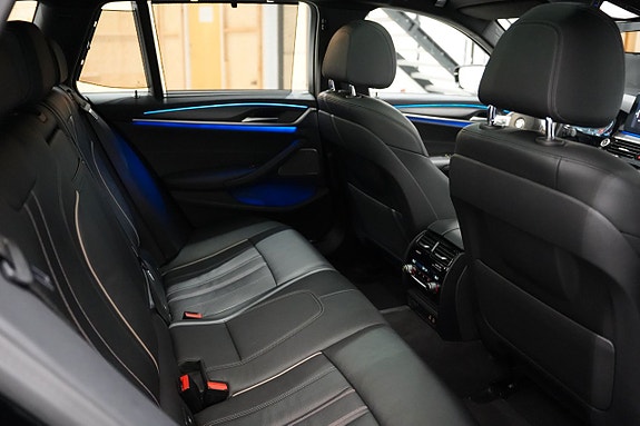 BMW 540i 24 of 27