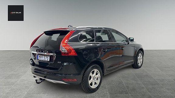 Volvo XC60 5 of 27