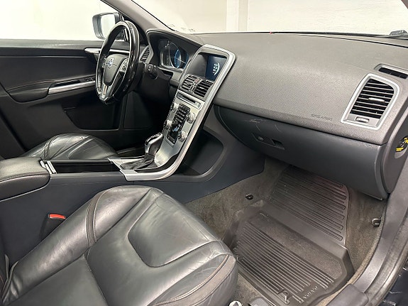 Volvo XC60 9 of 27