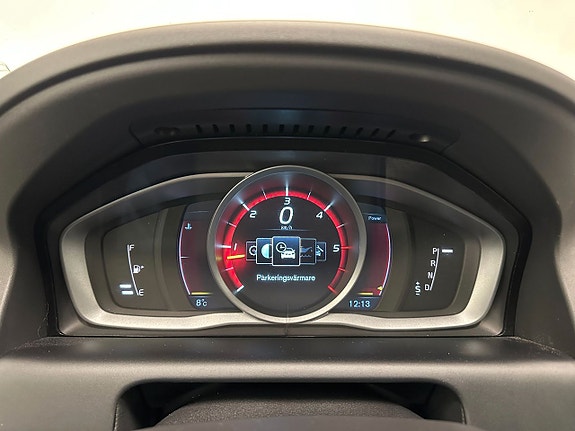 Volvo XC60 13 of 27