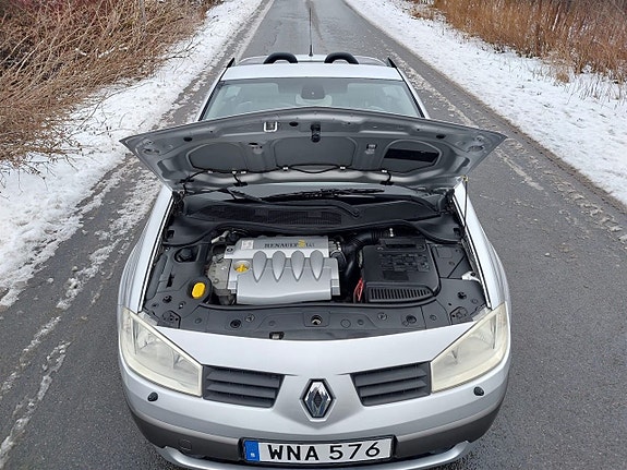 Renault Megane 18 of 20