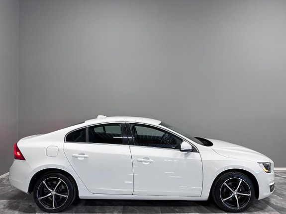 Volvo S60 9 of 27