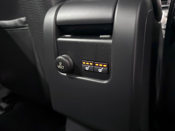 Volvo S60 26 of 27
