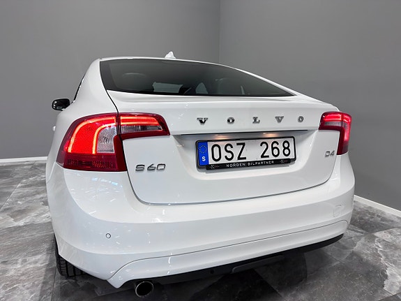 Volvo S60 7 of 27