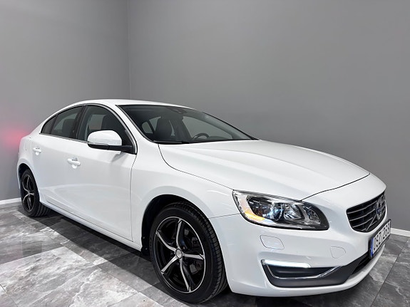 Volvo S60 10 of 27