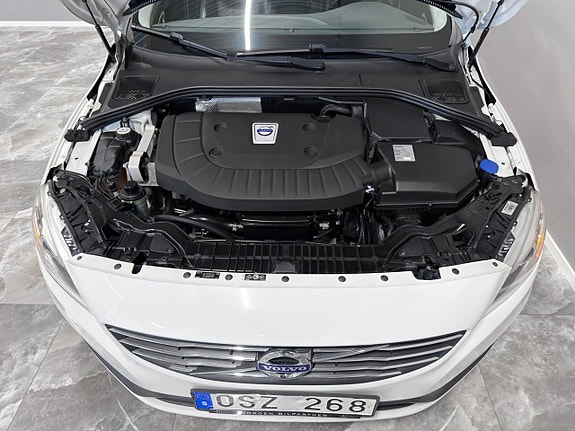 Volvo S60 13 of 27