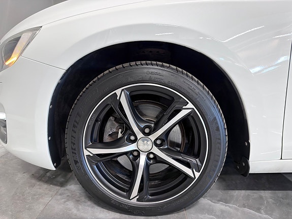 Volvo S60 12 of 27