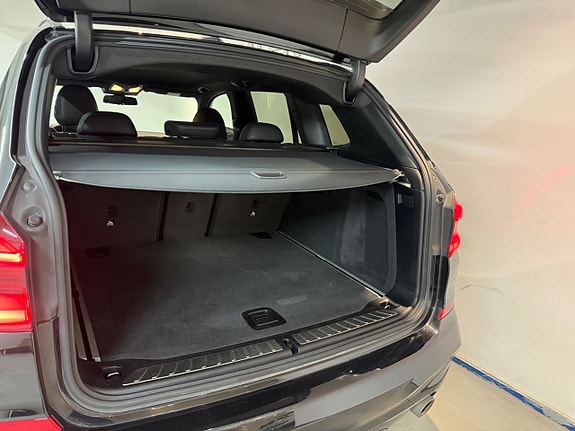 BMW X3 12 of 18