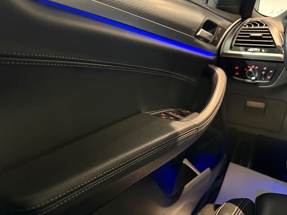BMW X3 18 of 18
