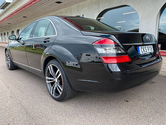 Mercedes-Benz S350 3 of 25