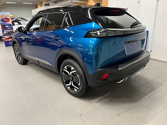 Peugeot 2008 3 of 5