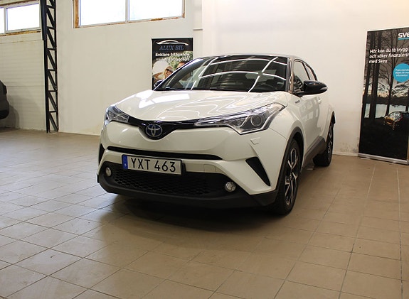 Toyota C-HR 4 of 18