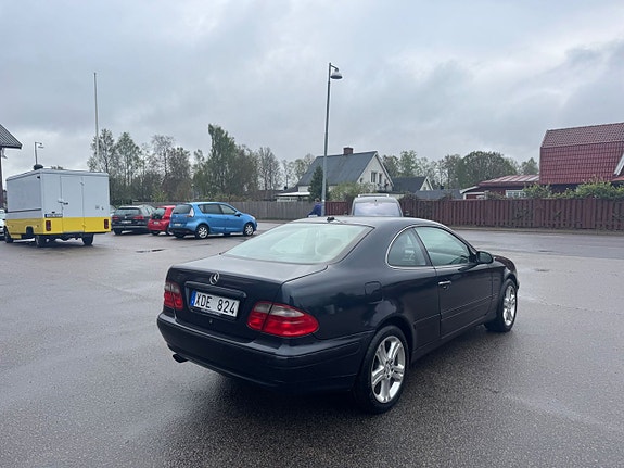 Mercedes-Benz CLK-Klass 3 of 11