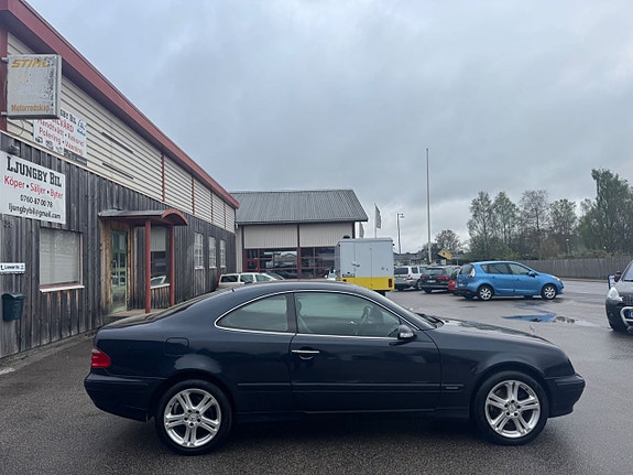 Mercedes-Benz CLK-Klass 2 of 11