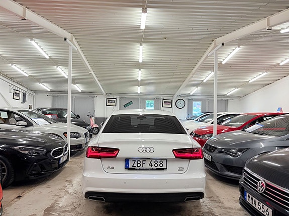 Audi A6 5 of 17