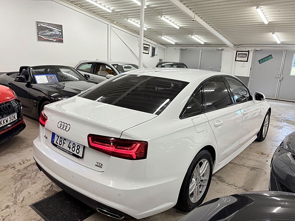 Audi A6 6 of 17