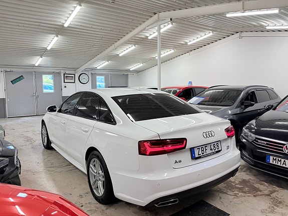 Audi A6 4 of 17