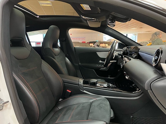 Mercedes-Benz CLA200 20 of 28