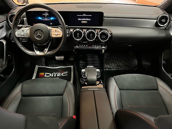 Mercedes-Benz CLA200 18 of 28