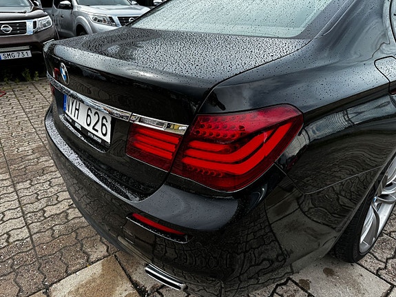 BMW 740d 8 of 21