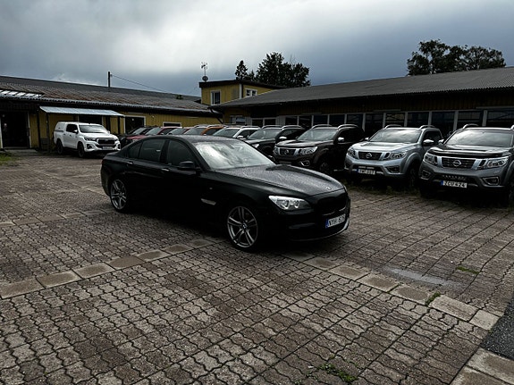 BMW 740d 5 of 5