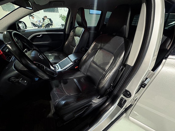 Volvo V70 10 of 20