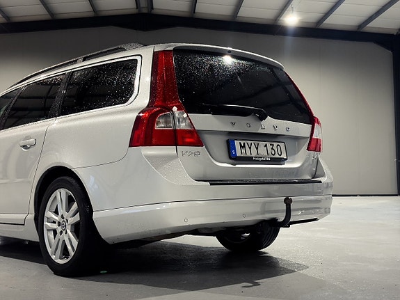 Volvo V70 7 of 20