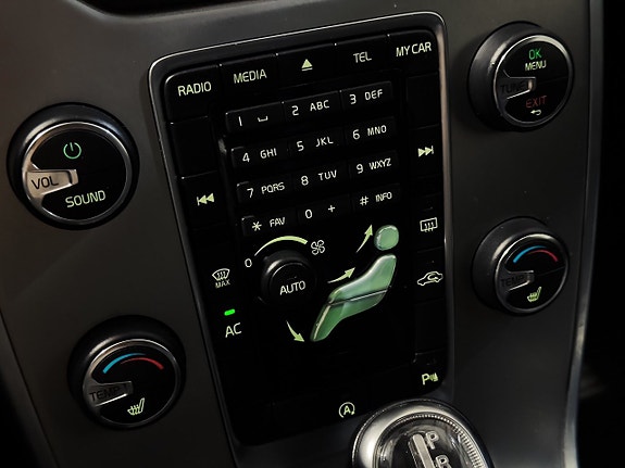 Volvo V70 17 of 20