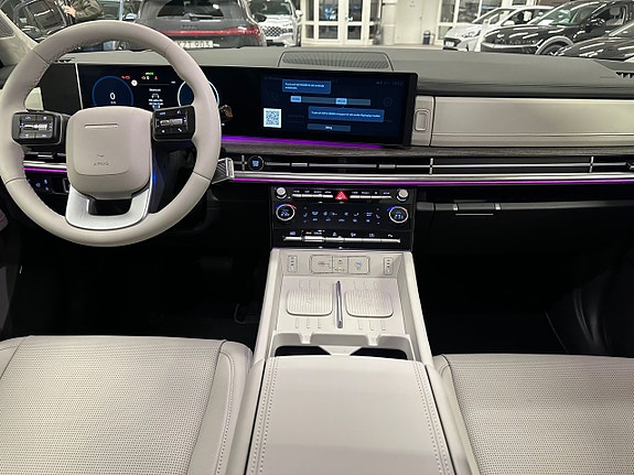 Hyundai Santa Fe 11 of 19