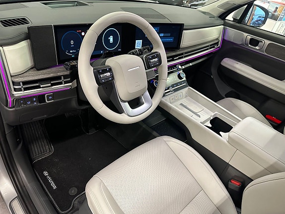 Hyundai Santa Fe 9 of 19
