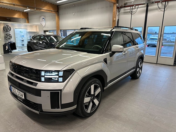 Hyundai Santa Fe 3 of 19