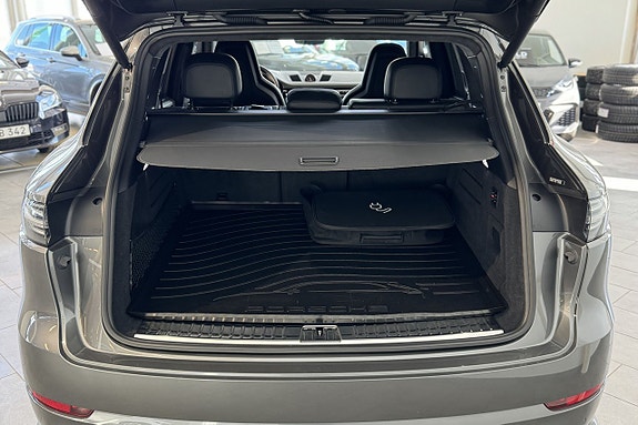 Porsche Cayenne Turbo S 21 of 29