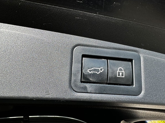 Toyota Corolla 16 of 23