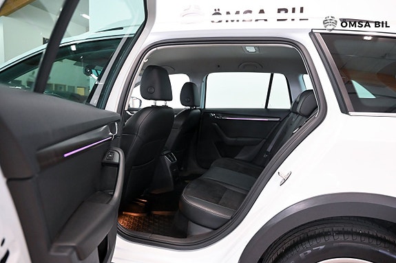 Skoda Octavia Scout 8 of 20