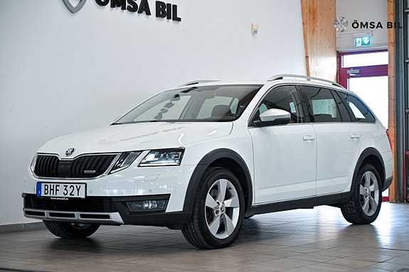 Skoda Octavia Scout 2 of 5