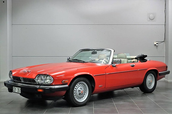 Jaguar XJS 3 of 28