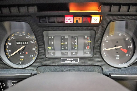 Jaguar XJS 12 of 28