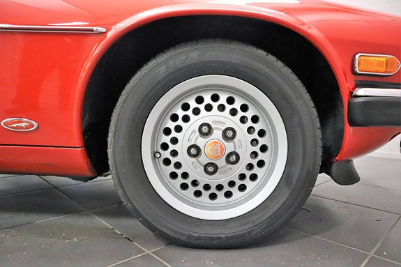 Jaguar XJS 21 of 28