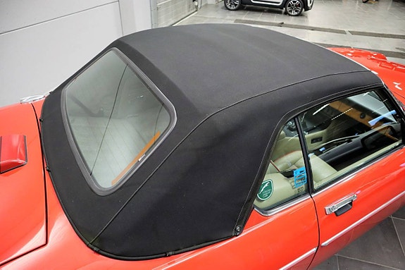 Jaguar XJS 26 of 28