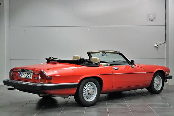 Jaguar XJS 6 of 28