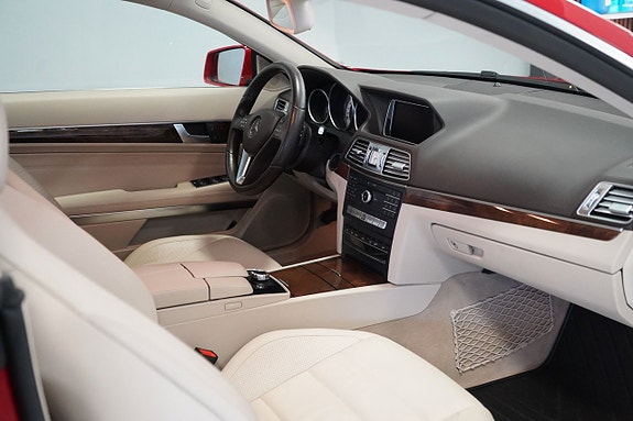 Mercedes-Benz E250 8 of 10