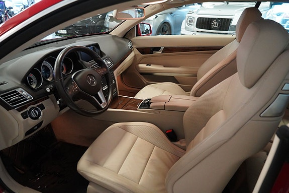 Mercedes-Benz E250 6 of 10
