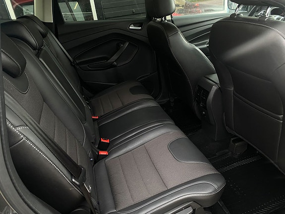 Ford Kuga 5 of 16