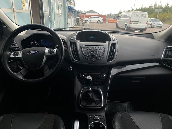 Ford Kuga 6 of 16